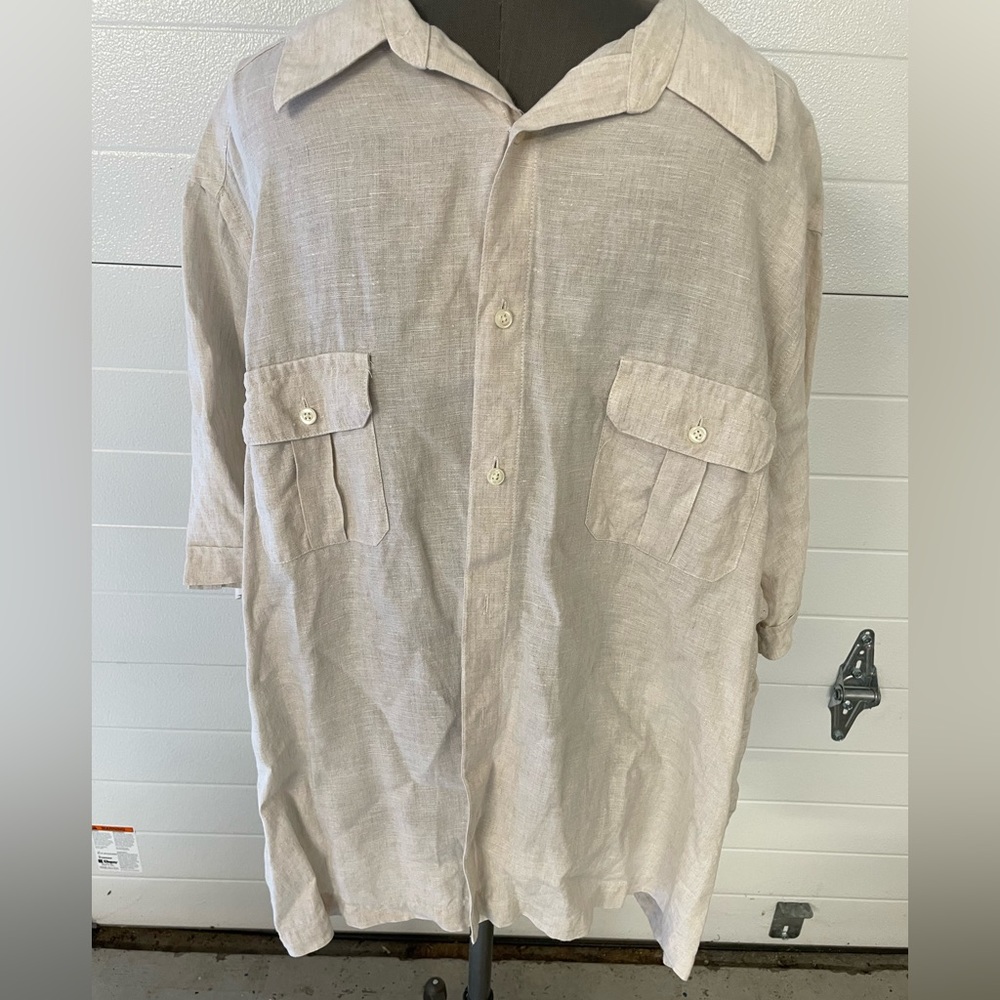 100% Linen men’s button up blouse. Almond color.